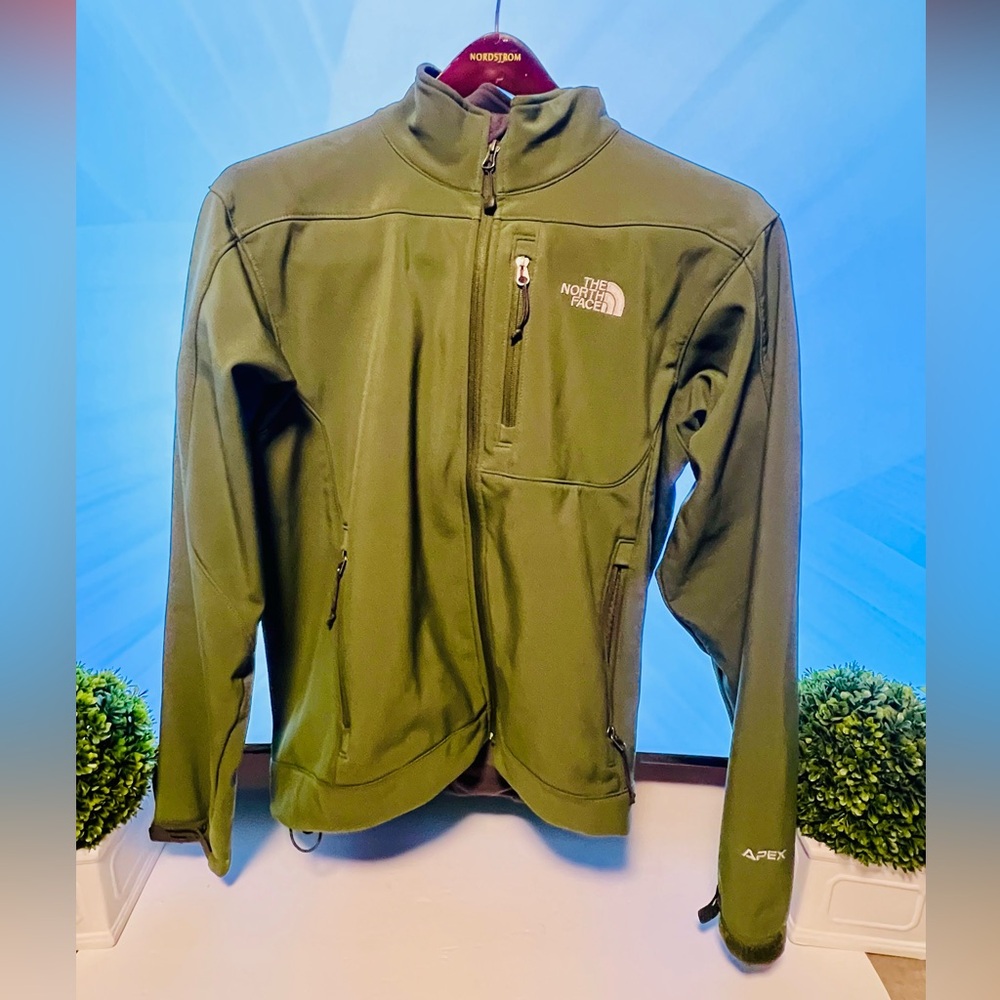 THE NORTH FACE APEX JACKET SIZE: M